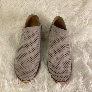 Lucky Brand Bayley Perforated Ankle Bootie Taupe Womens Size 6